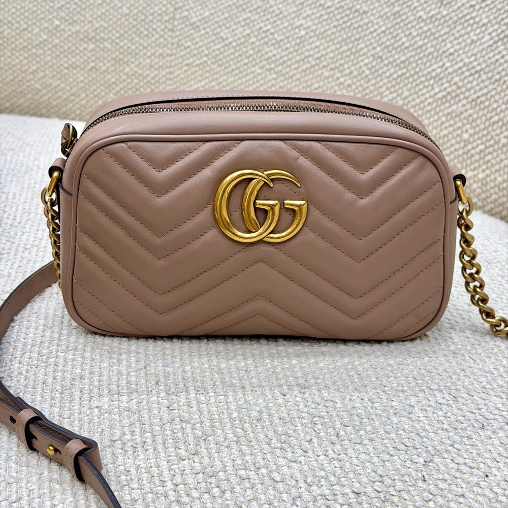 Gucci GG Marmont small shoulder bag - Picture 1 of 8